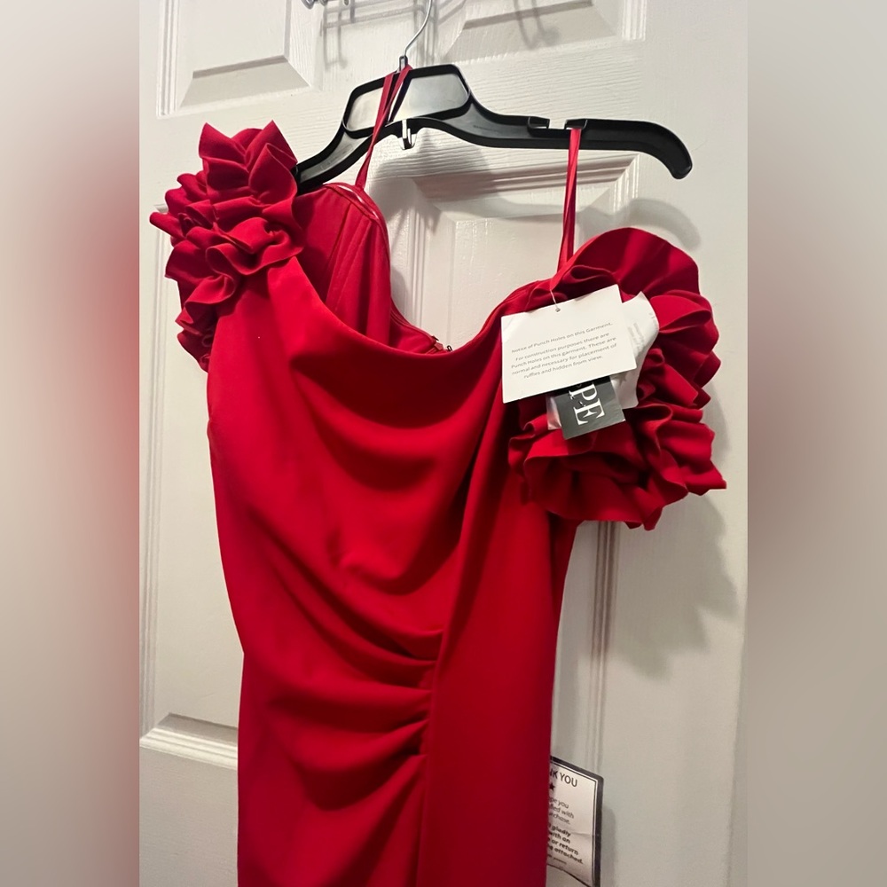 NWT Xscape Red Ruffle Shoulder Evening Gown Dress from Macy's - Picture 5 of 13
